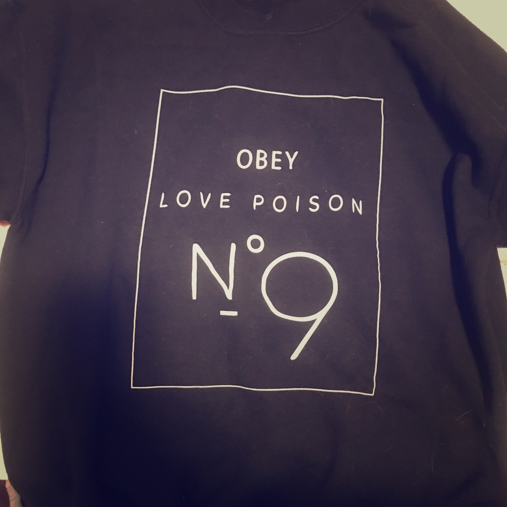 Obey crewneck